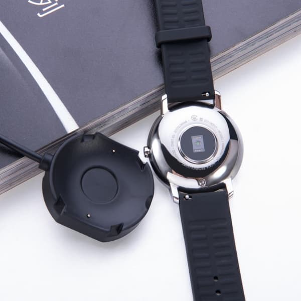 1 m Nokia Steel HR USB-latauslaituri Black