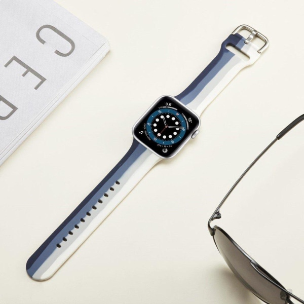 Apple Watch 40 mm regnbuestribet silikone-urrem - Blå Blue