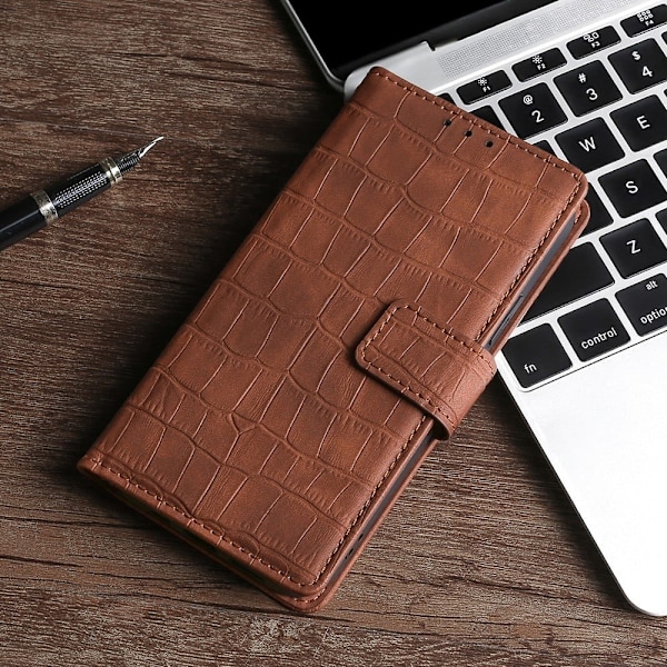 Crocodile Textured Nahkakotelo For Samsung Galaxy S22 Plus - Ruskea Brown