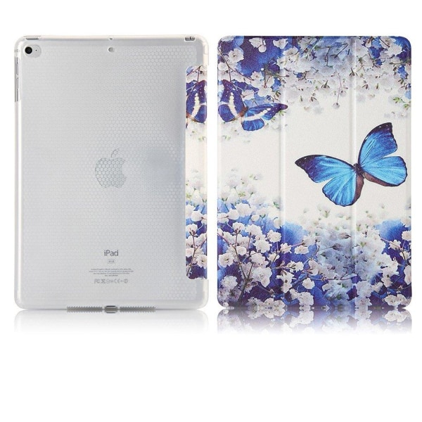 Patterned leather flip case for iPad (2018) - Blue Butterfly Blue