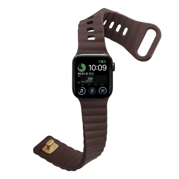 Apple Watch Series 8 (45mm) / Watch Ultra klockarmband i silikon med knapp - Kaffe Brun