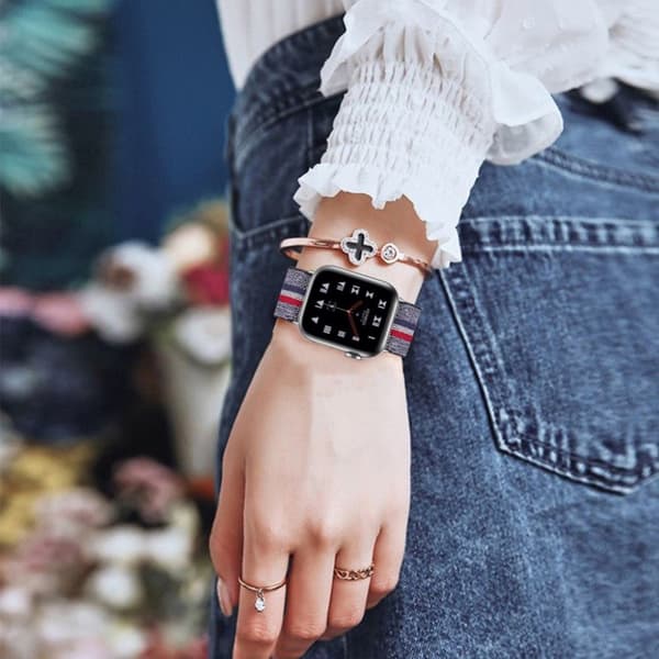 Apple Watch Series 6 / 5 44 mm nylonmønsterarmbånd - Blå / Hvit / Rød Multicolor