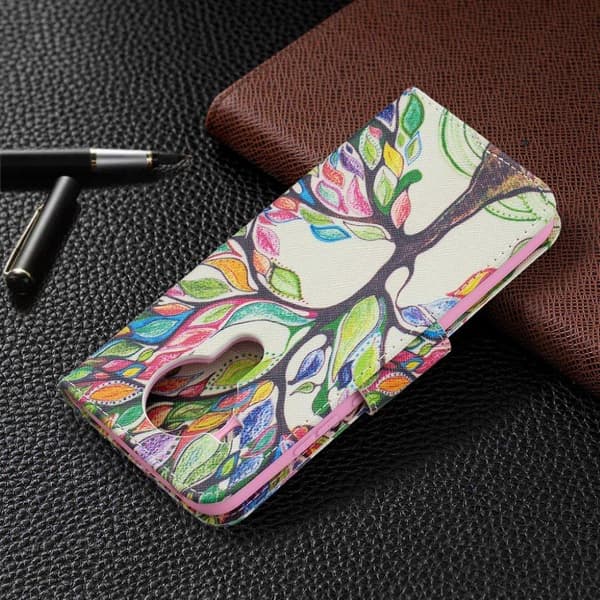 Wonderland Nokia 5.4 Flip etui - Farverigt træ Multicolor