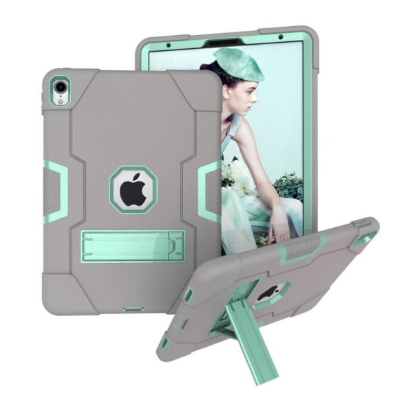 iPad Pro 11 inch (2018) hybrid skydd av plast med logo utskärnin Silvergrå