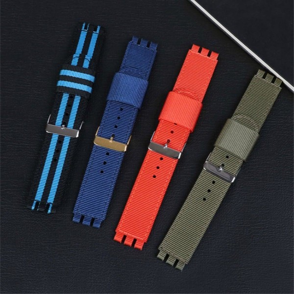 17 mm Universal klockarmband i nylon + canvas med svart spänne - Svart / Marinblå multifärg