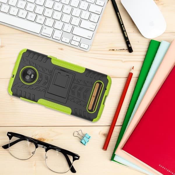 Motorola Moto Z3 Play mobilskal hårdplast och TPU material däckdesign utfällbart ställ - Grön Grön