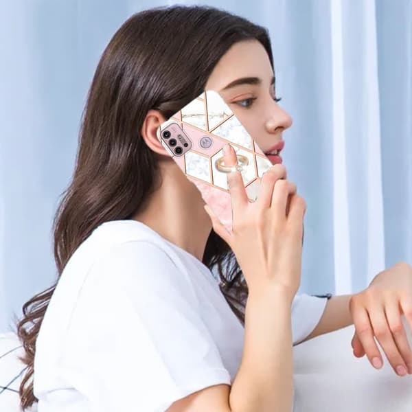 Marble Mønstret Deksel med Ring Holder til Motorola Moto G30 - Rosa / Hvit Pink
