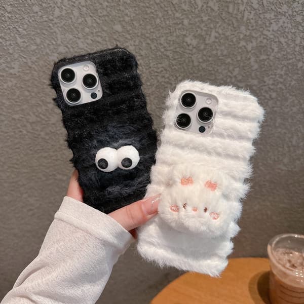 iPhone 16 Pro Max Etui Sød pels varm plys hård bumpresistent vinter telefon cover - Bjørn Brown