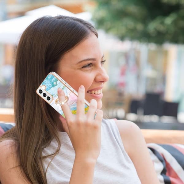 Marble Mønstret Deksel med Ring Holder til Samsung Galaxy S22 Plus - Grønn og Gul Klinkekule Haze Multicolor