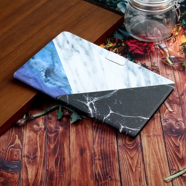 iPad 10.2 (2019) stilig mønster lær flip etui - Blå / Hvit / Svart Multicolor