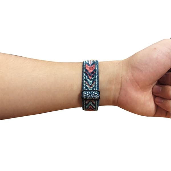 Elastiskt klockarmband i nylon för Fitbit Luxe - Pil multifärg