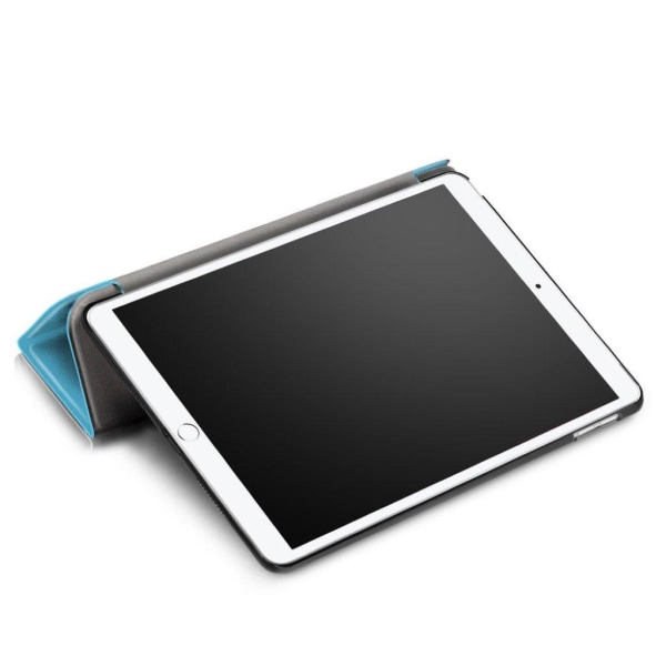 iPad Air (2019) tri-fold leather case - Baby Blue Blue