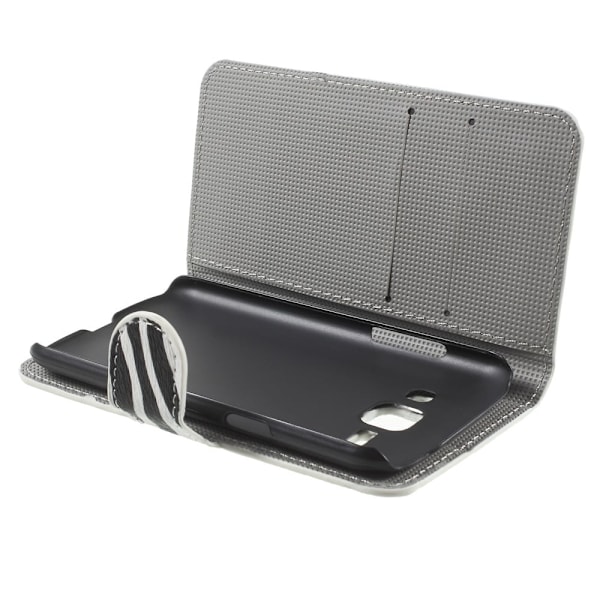 Moberg Samsung Galaxy J1 Læder Etui Med Stander Og  Kortholder - Zebra Striber Multicolor