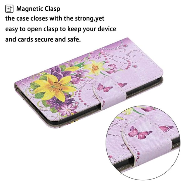 Wonderland Samsung Galaxy S23 Plus Flip Etui - Gule Blomster / Sommerfugle Pink