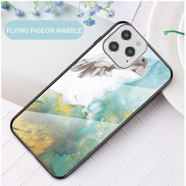 Fantasy Marmor iPhone 12 Pro / iPhone 12 skal - Flygande Duva multifärg