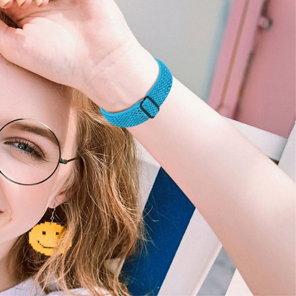 Fitbit Sense / Versa 3 elastiskt klockarmband med justerbart spänne - Himmelsblå Blå