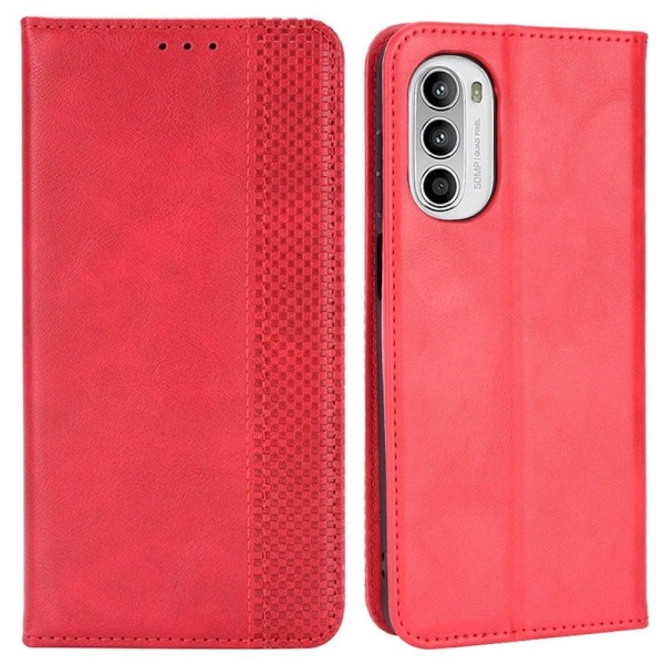 Bofink Vintage Motorola Moto G82 / G52 leather case - Red Red