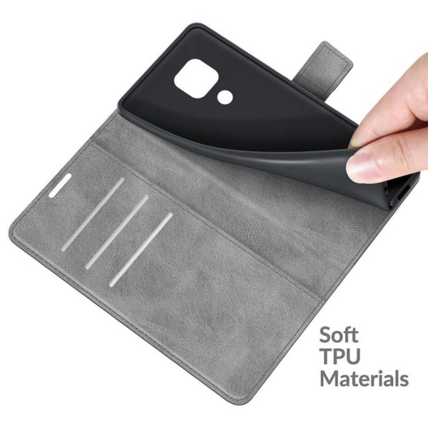 Wallet-style Læder Etui til Motorola Moto G Play (2021) - Grå Silver grey