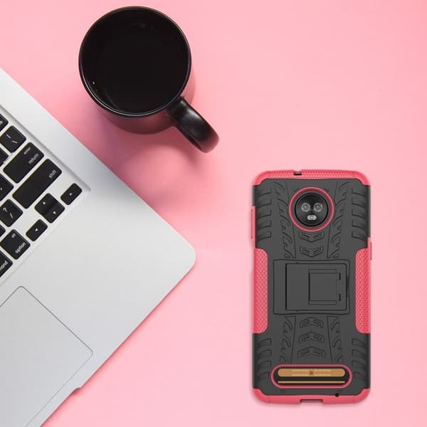 Motorola Moto Z3 Play mobilskal hårdplast och TPU material däckdesign utfällbart ställ - Rosenröd Rosa