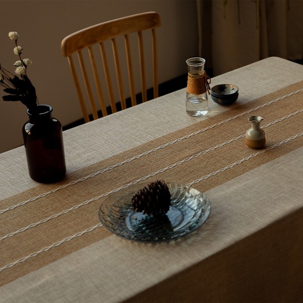 Modern Bordduk med Fransdesign, Skrynkelresistent & Dammskyddande, Dekorativt Bordöverdrag för Matrum, Uteplats eller Caféanvändning, Lätt att Sköta