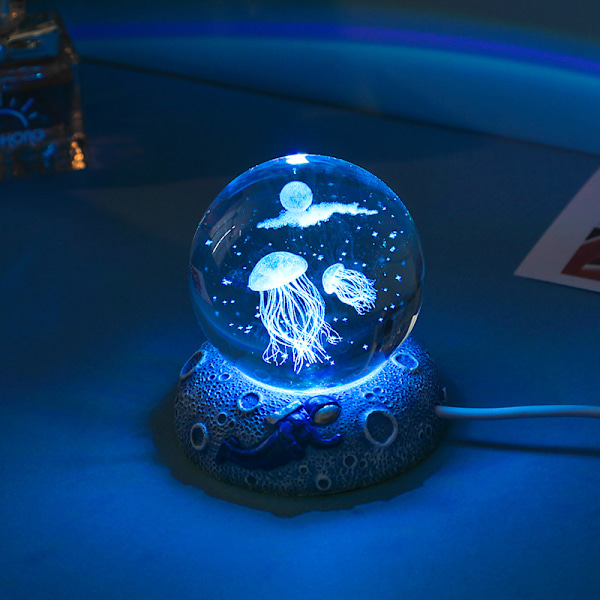 Kristallkula Ornament Glödande Hartsbas Glas Ornament 3D Graverad Studentgåva