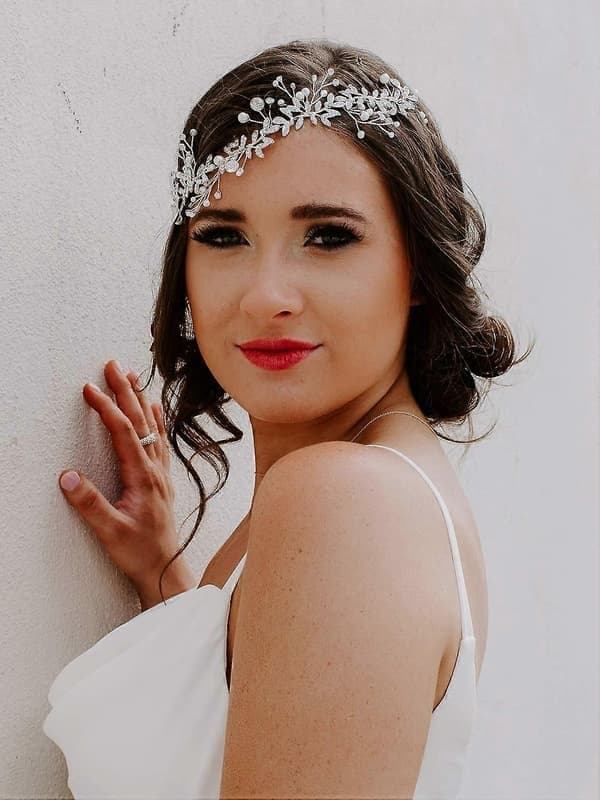 Romantisk bröllopsfestaccessoar, bröllopshårvin med kristallpärlor och justerbar form, håraccessoar med silverstrass för brudhår