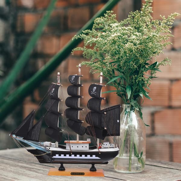 Seilskipsmodell i tre 33 cm Karibisk piratseilbåtdekor