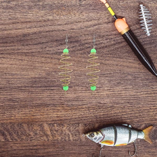 10 stk. glødende karpefiskefoderholder med lysende perler, spiralformet fiskebur