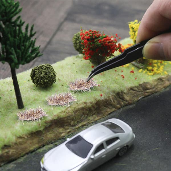 1 boks plast kunstgress klynge miniatyr gresstust lett brun landskapsdekorasjon