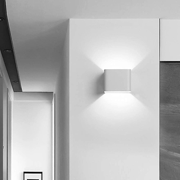 2-pak Moderne Vegglampe LED Hvit Svart Dimbar Tofarget