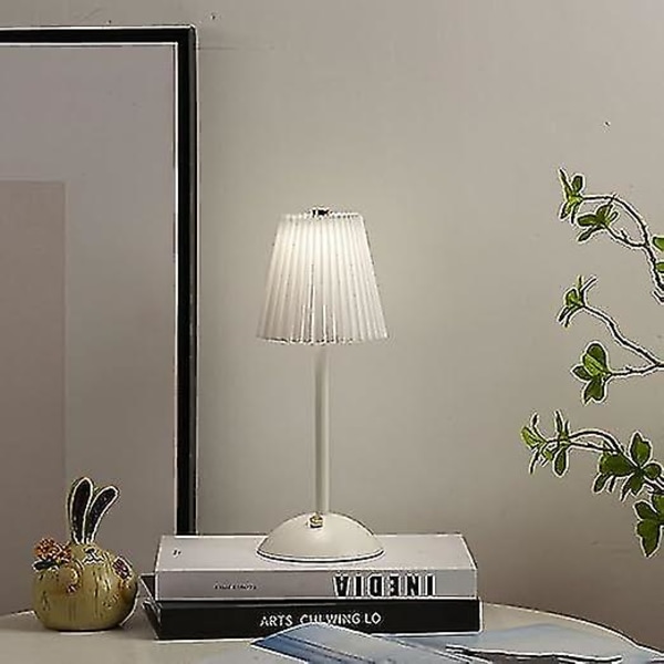 Kosketus-pöytälamput Pliseerattu himmennettävä sängynpäätylamppu USB-ladattava pöytälamppu vaaleanpunainen metalli sivulamppu olohuoneeseen oleskelutilaan makuuhuoneisiin White