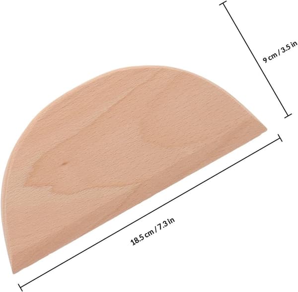 2 stk. deigkuttere i tre, halvsirkel og trapesformet bakervarer