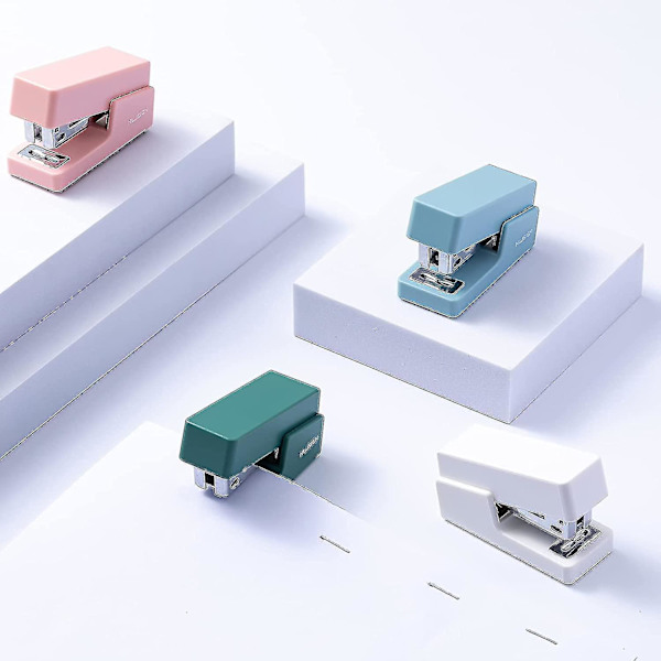 4 kpl Pieniä nitojia Mini-nitooja Nitoilla Sekalaiset Värit Pieni Nitoja