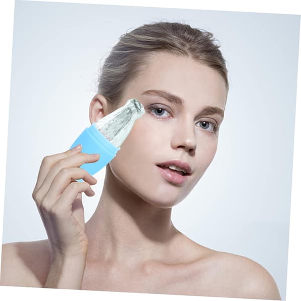 Ismassage isbakke til ansigt til hudplejerutine til opfriskning efter makeup