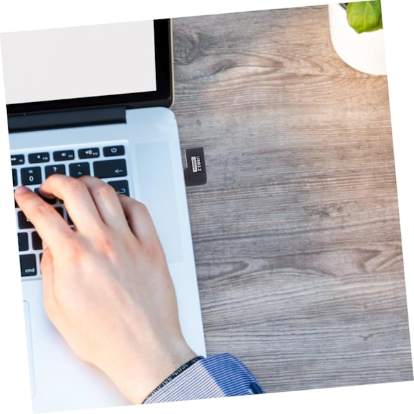 2 kpl USB 3.0 Kulmaliitinadapteri Oikeakulmainen USB-adapteri kannettavan tietokoneen liitettävyyteen