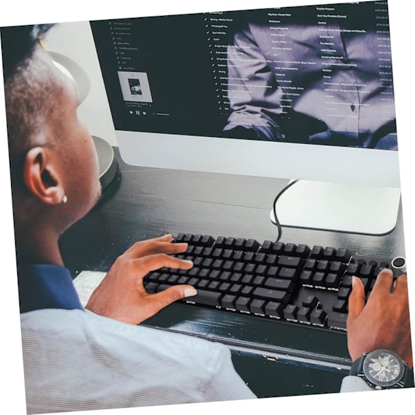 Ergonomiskt tangentbord Ergonomiskt RGB-bakgrundsbelyst mekaniskt speltangentbord 104 tangenter Trådbundet USB-speldator tangentbord