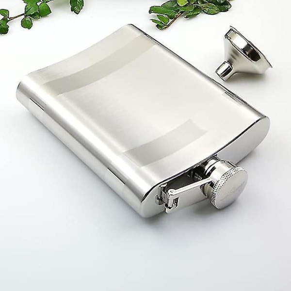 8oz Hip Flask i Rostfritt Stål med Två Polerade Linjer och Tratt