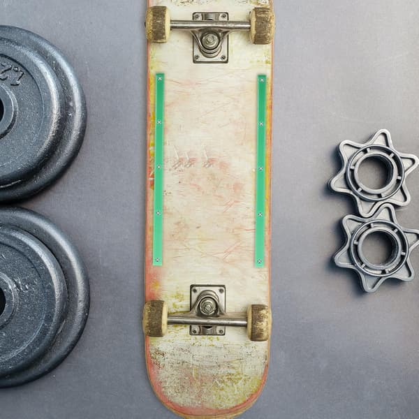 2 st gröna skateboard-räls skydd av plast, ribbensrälsset, longboard-skyddstillbehör