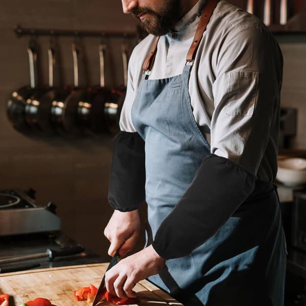 2 stk vanntette oljetette armermer laget av solid vanntett stoff