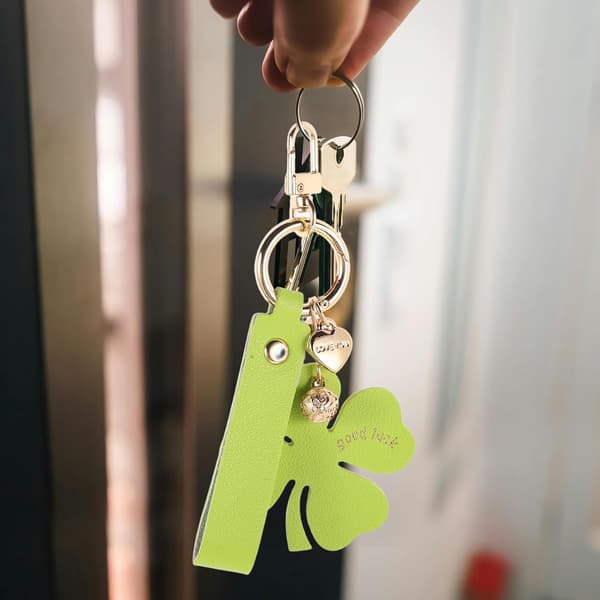 Firkløver Nøglering Held Vedhæng Shamrock Kunstlæder Nøglering