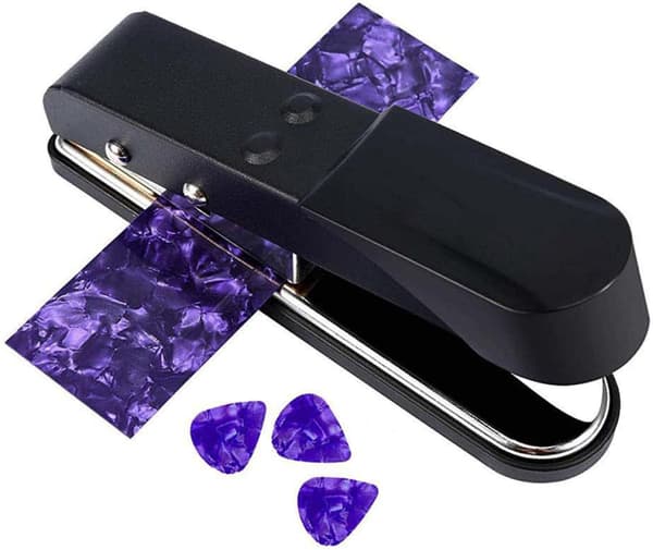 Guitar Pick Punch DIY Guitar Pick Making Tool Legeringsmateriale Sort Farve Sparer Anstrengelse Tilfældig Farve