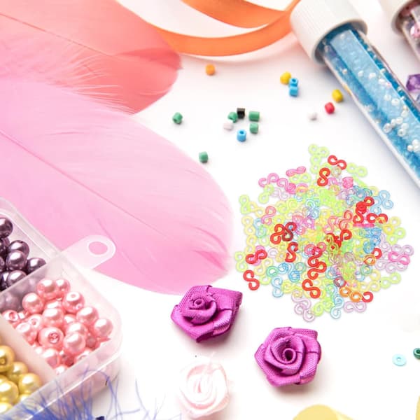 1000 stk gummibåndarmbåndklemmer for DIY smykketilbehør, solid plastmateriale