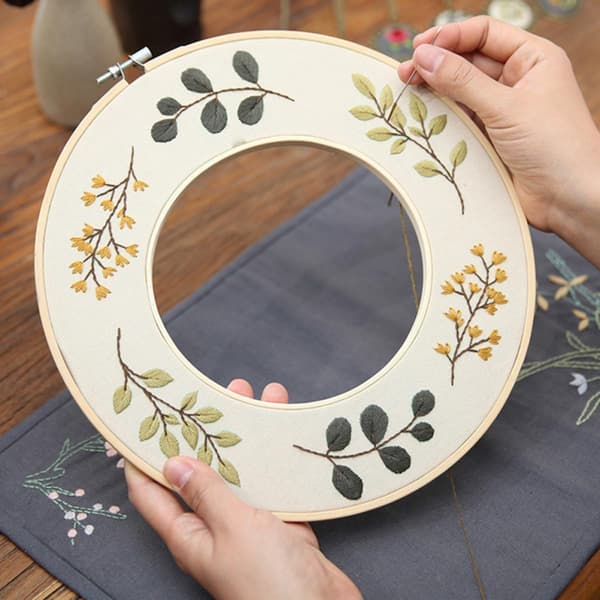 3 sett DIY broderisett med bomullsstoff og ringer for håndbroderi