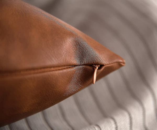 Faux Læder Pudebetræk, 18 X 18 Tommer Sæt Af 2 Tyk Cognac Brun Moderne Solid Dekorativ