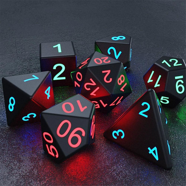 7 stk Elektroniske Terninger USB Oppladbare Lysende Glødende DND RPG