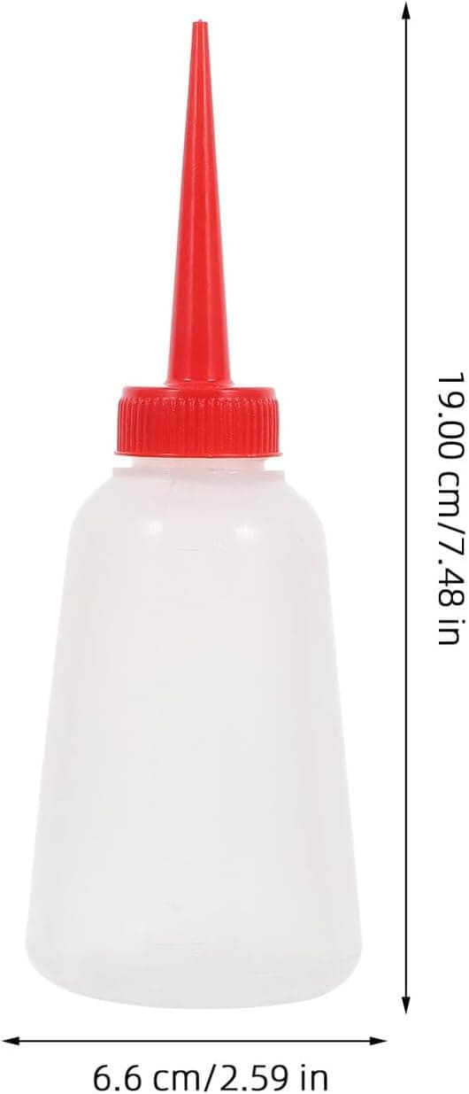 2 st 250 ml plastoljeflaskor för symaskin, röda nålspetsapplikatorer, motoroljedispenser