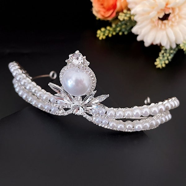 Kruunu Tiara Helmi- ja Strass Tiara Syntymäpäiväjuhliin Hääpuku Tarvikkeet