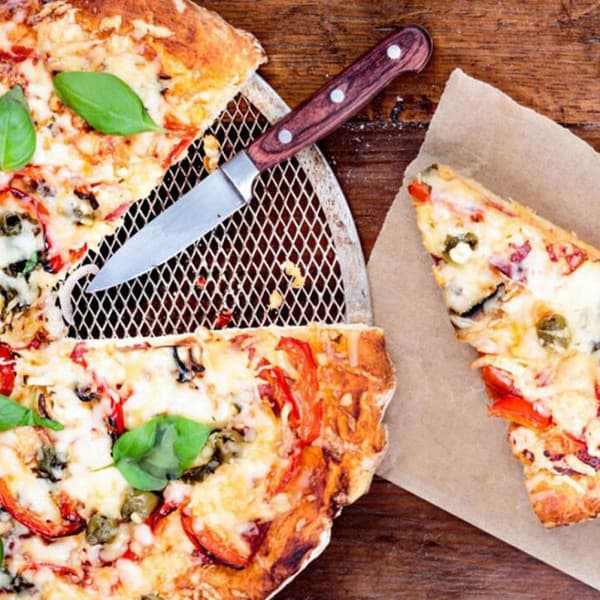 4 stk. bageforme i aluminium til pizza med ekspertudførelse og jævn varmefordeling