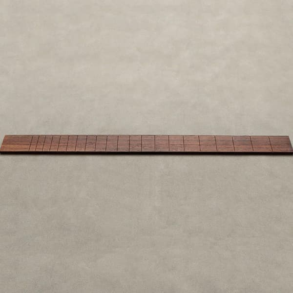 Ersättningsgitarrgreppbräda 40 mm bred brunt trämaterial inte lätt att spricka hjälper till att spela gitarr exakt