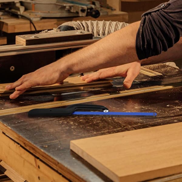 Minibuesag for DIY trearbeid og metallkutting med kompakt design og solid metallmateriale